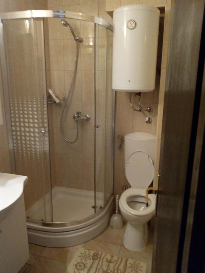 Apartman Leo Nečujam エクステリア 写真